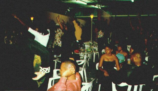 Rubby Show Gente volando