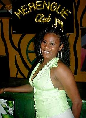 1merengueclubgirlevelyn.JPG